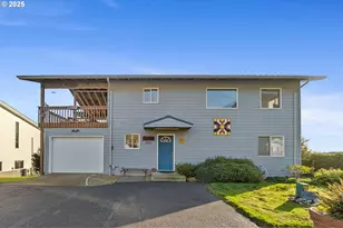 305 Cypress Ave, Garibaldi, OR 97118 - Photo 3