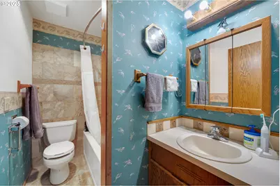 305 Cypress Ave, Garibaldi, OR 97118 - Photo 17