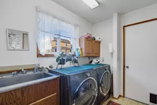 305 Cypress Ave, Garibaldi, OR 97118 - Photo 21