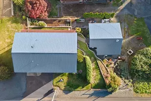 305 Cypress Ave, Garibaldi, OR 97118 - Photo 31