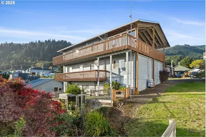 305 Cypress Ave, Garibaldi, OR 97118 - Photo 1