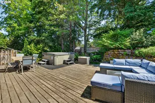 4268 SE Hillside Dr, Milwaukie, OR 97267 - Photo 41