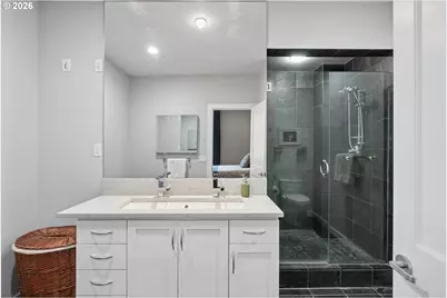 747 NW 11th Ave, Portland, OR 97209 - Photo 21