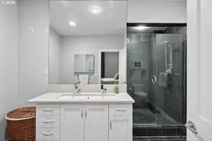 747 NW 11th Ave, Portland, OR 97209 - Photo 21