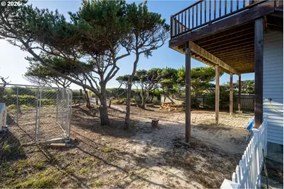 17490 Ocean Blvd, Rockaway Beach, OR 97136 - Photo 31