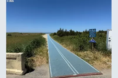 719 12th Ave, Seaside, OR 97138 - Photo 15