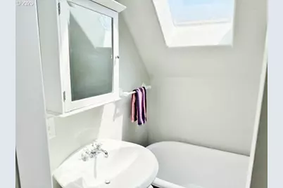 719 12th Ave, Seaside, OR 97138 - Photo 11