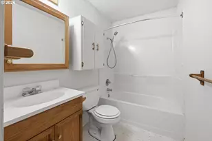 2070 Don Juan Ave, Eugene, OR 97408 - Photo 25