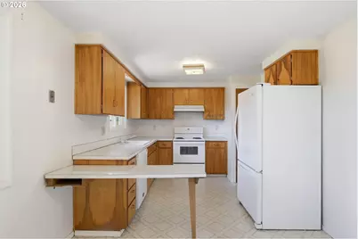 2070 Don Juan Ave, Eugene, OR 97408 - Photo 17