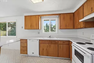 2070 Don Juan Ave, Eugene, OR 97408 - Photo 13