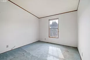 1800 Lakewood Ct, Eugene, OR 97402 - Photo 19