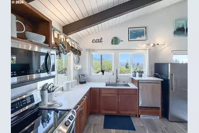 895 Marina Heights, Brookings, OR 97415 - Photo 11