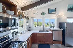 895 Marina Heights, Brookings, OR 97415 - Photo 11
