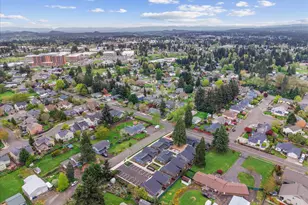12258 Meadowlawn Dr, Oregon City, OR 97045 - Photo 27