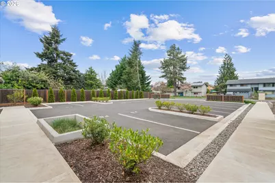 12258 Meadowlawn Dr, Oregon City, OR 97045 - Photo 33