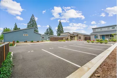 12258 Meadowlawn Dr, Oregon City, OR 97045 - Photo 37