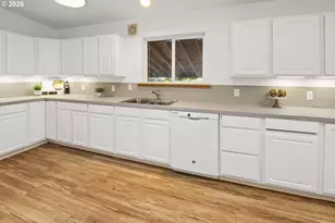 89022 Welch Rd, Astoria, OR 97103 - Photo 15