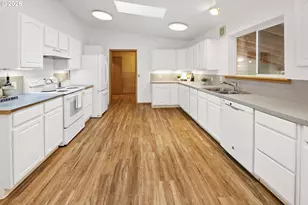 89022 Welch Rd, Astoria, OR 97103 - Photo 13