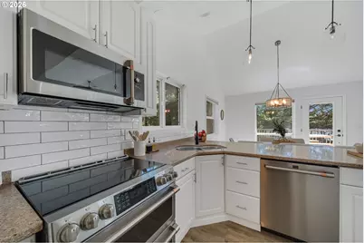 37835 19th St, Manzanita, OR 97130 - Photo 15