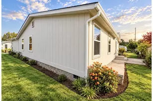 167 Village Dr, Cottage Grove, OR 97424 - Photo 3