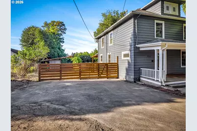 5651 SE King Rd, Milwaukie, OR 97222 - Photo 3