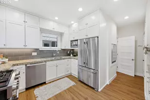 3147 SE Tibbetts St, Portland, OR 97202 - Photo 15