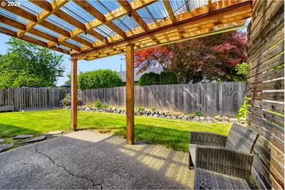21645 SW Lois St, Beaverton, OR 97003 - Photo 25