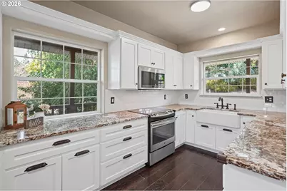 86104 Sells View Ln, Eugene, OR 97402 - Photo 17