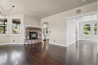 86104 Sells View Ln, Eugene, OR 97402 - Photo 11