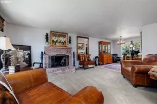 6805 SE 68th Ct, Hillsboro, OR 97123 - Photo 9