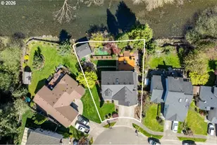 6805 SE 68th Ct, Hillsboro, OR 97123 - Photo 3