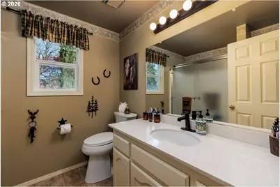 6805 SE 68th Ct, Hillsboro, OR 97123 - Photo 17