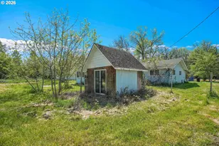 411 Baker St, Lebanon, OR 97355 - Photo 33