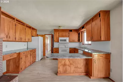 411 Baker St, Lebanon, OR 97355 - Photo 7
