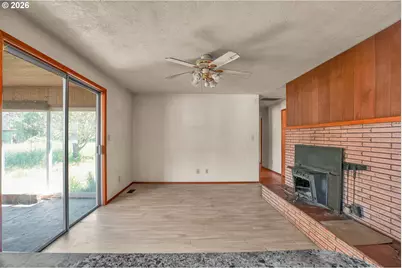 411 Baker St, Lebanon, OR 97355 - Photo 15
