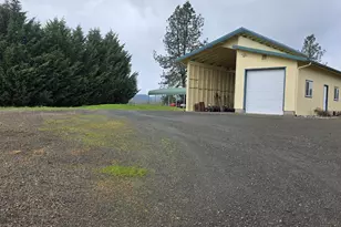 1909 W Duke Rd, Sutherlin, OR 97479 - Photo 5