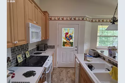 1909 W Duke Rd, Sutherlin, OR 97479 - Photo 11