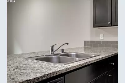 1427 NE 83rd Dr, Vancouver, WA 98665 - Photo 5