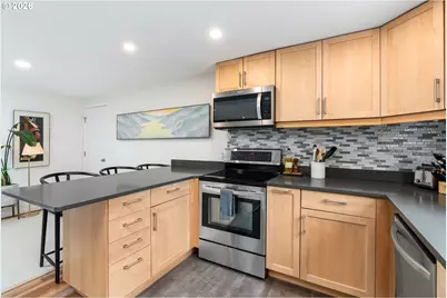 714 Prospect Ave, Hood River, OR 97031 - Photo 13