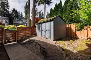 15275 SW Brighton Way, Beaverton, OR 97007 - Photo 35