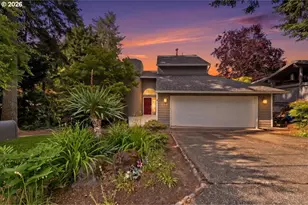 1635 Aspen St, Lake Oswego, OR 97034 - Photo 1