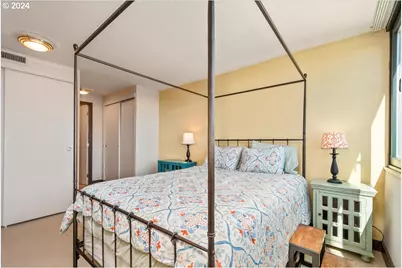 255 SW Harrison St #20H, Portland, OR 97201 - Photo 17