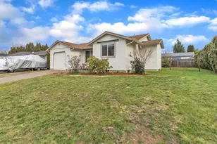 812 SW Cypress St, McMinnville, OR 97128 - Photo 3