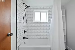 507 N 2nd St, Silverton, OR 97381 - Photo 37