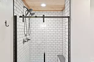 507 N 2nd St, Silverton, OR 97381 - Photo 27