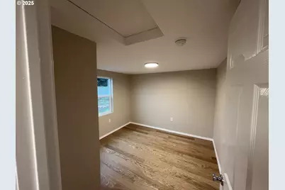 890 25th St SE, Salem, OR 97301 - Photo 17