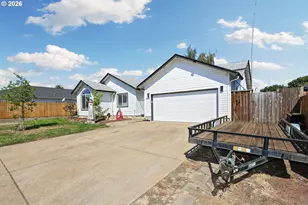 953 W 17th Ave, Junction City, OR 97448 - Photo 3