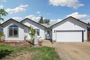 953 W 17th Ave, Junction City, OR 97448 - Photo 1