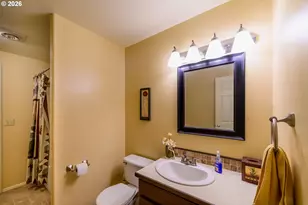 130 Washburn St, Brownsville, OR 97327 - Photo 15