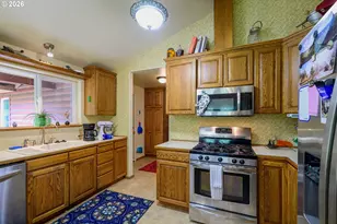 130 Washburn St, Brownsville, OR 97327 - Photo 5